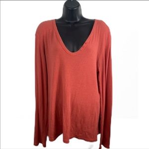 Levi’s oversized long sleeve thermal style